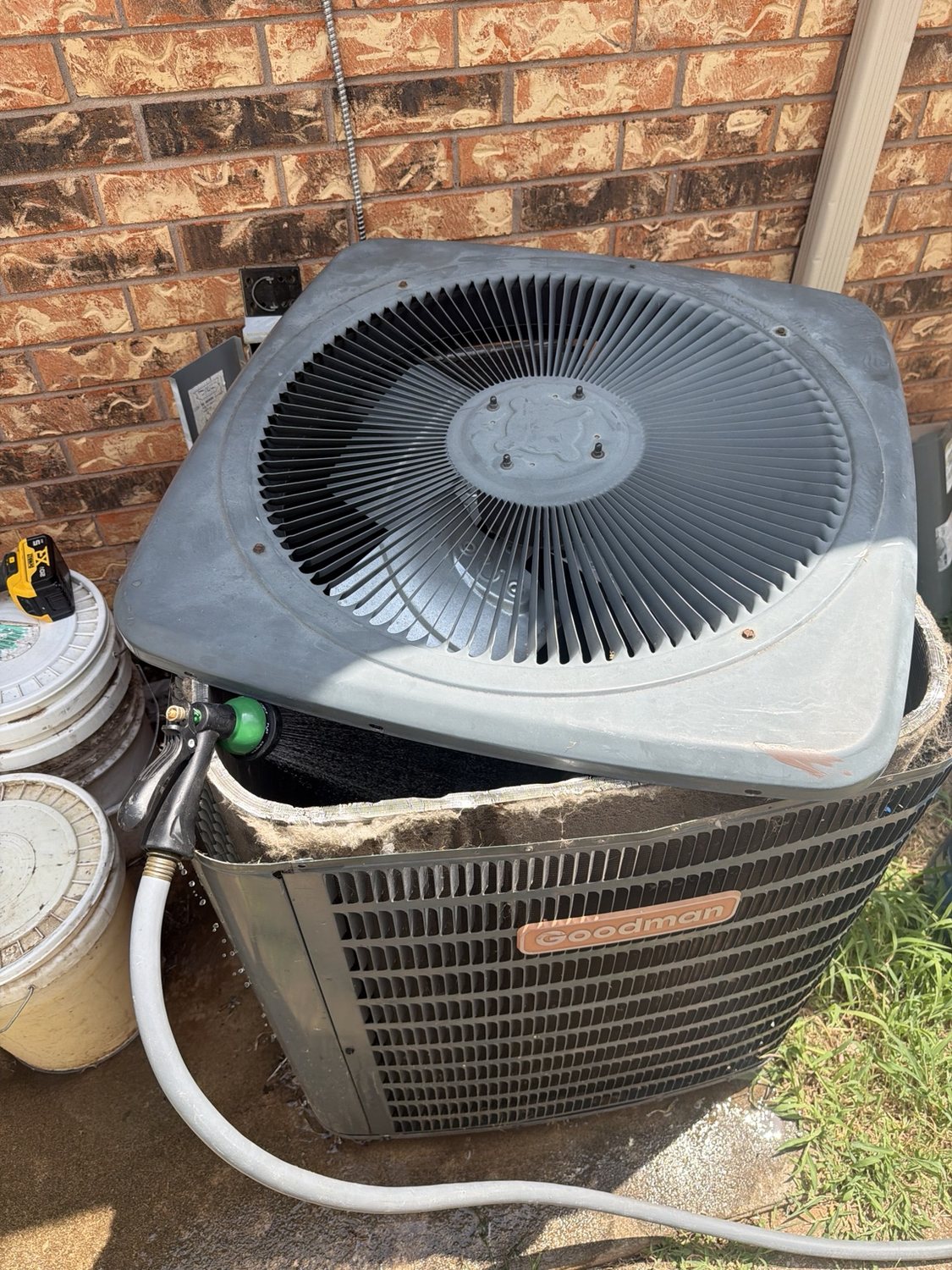 Outdoor-unit service - real Total Home Care project photo